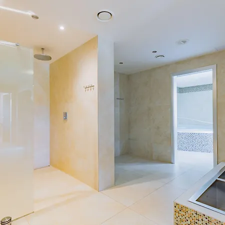 Wellness Lázně 4*